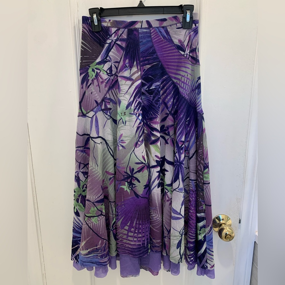 Jean Paul Gaultier Soleil purple/green mesh midi skirt w. tropical print. Size S